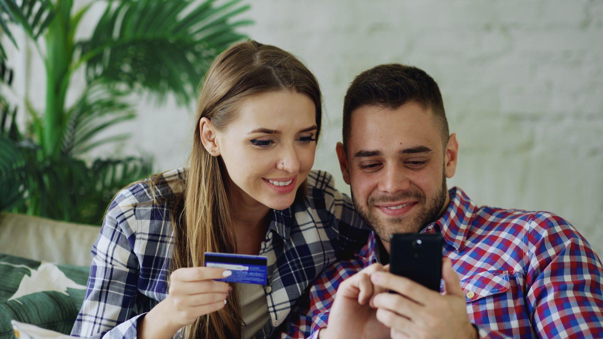 US consumer sentiment rises as housing slows
