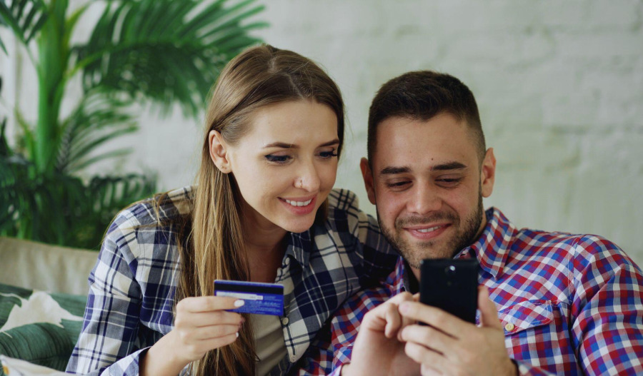 US consumer sentiment rises as housing slows