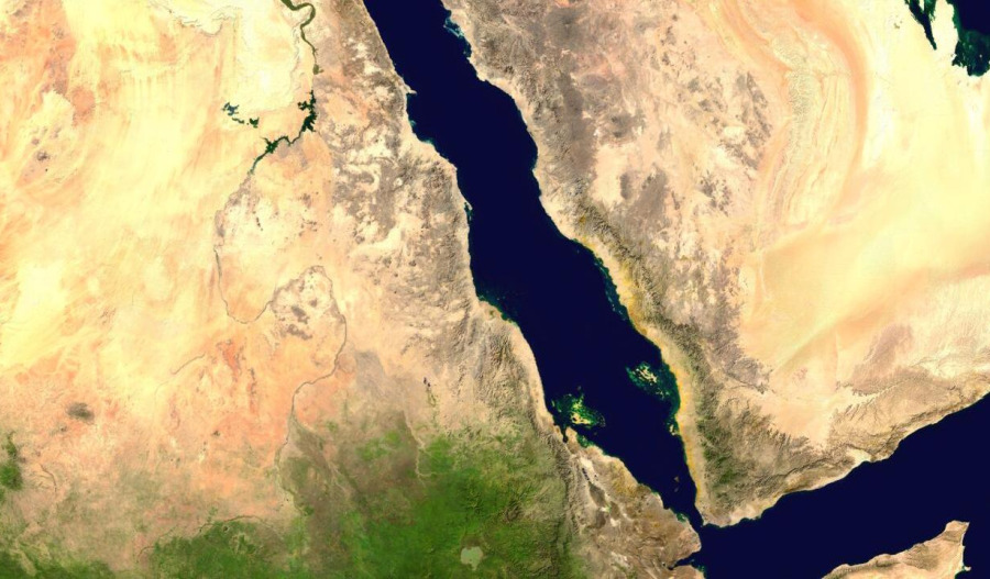 Trump warns Iran as Houthi attacks lift oil above US$100