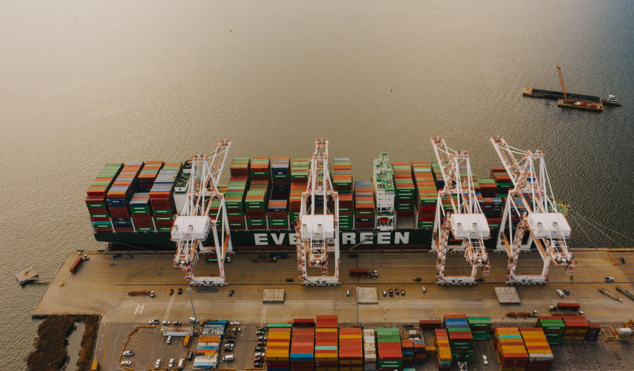 US GDP slows; imports mask domestic demand