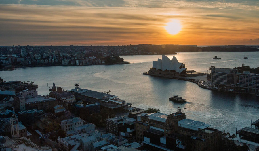 ASX closes 0.3% lower as banks lead decline
