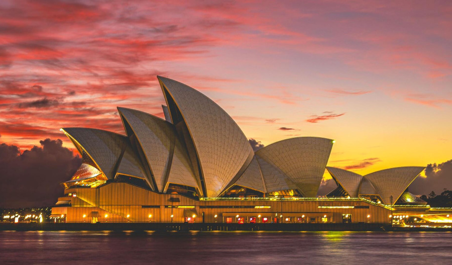 ASX falls 0.5% as local earnings season gathers pace