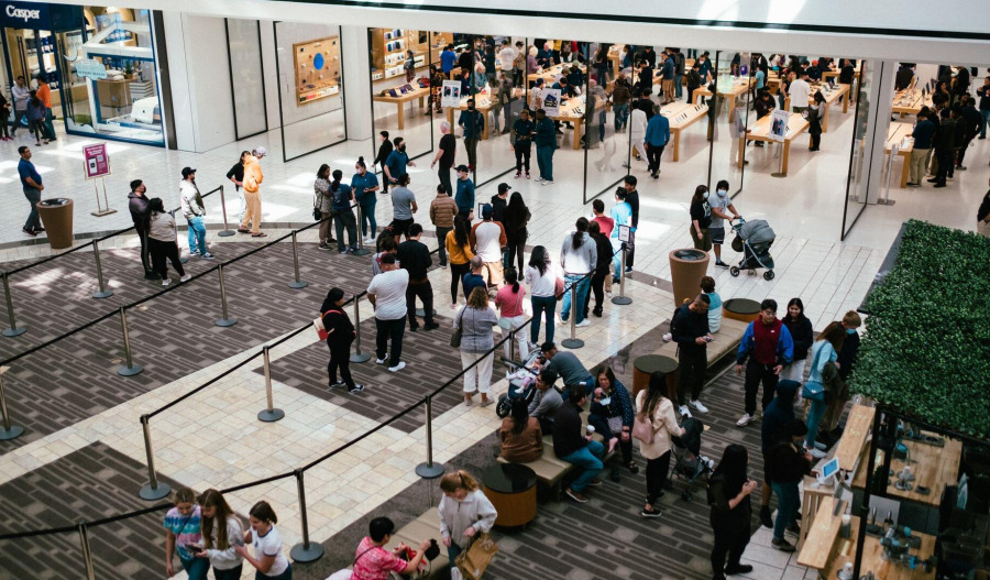 Core PCE inflation rises 3.3% annually in July