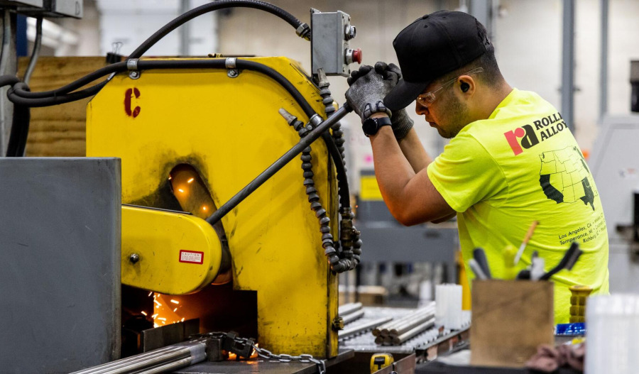 US factory activity slows in August as prices rise