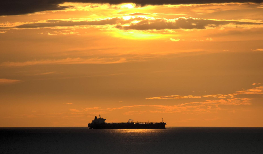 Oil prices mixed as investors monitor US-Iran attacks