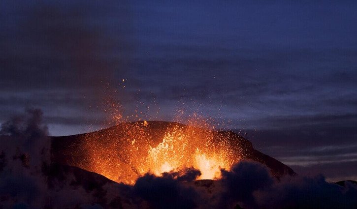 Icelandic volcano erupts for seventh time in a year