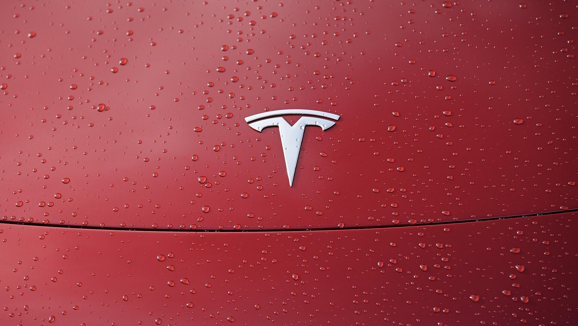 Price target upgrade thrusts Tesla shares into overdrive