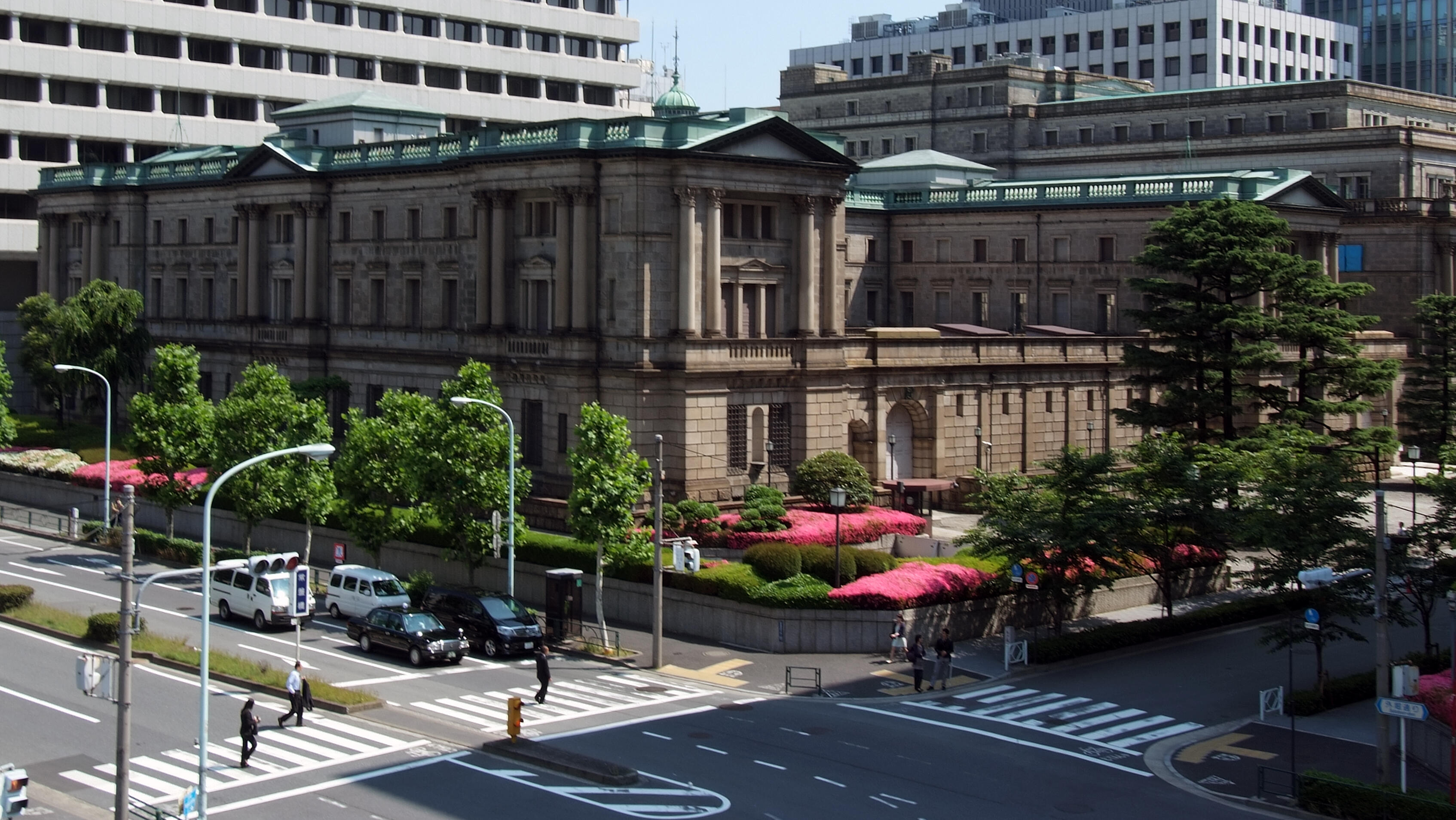 Asian markets decline; BoJ holds rates steady