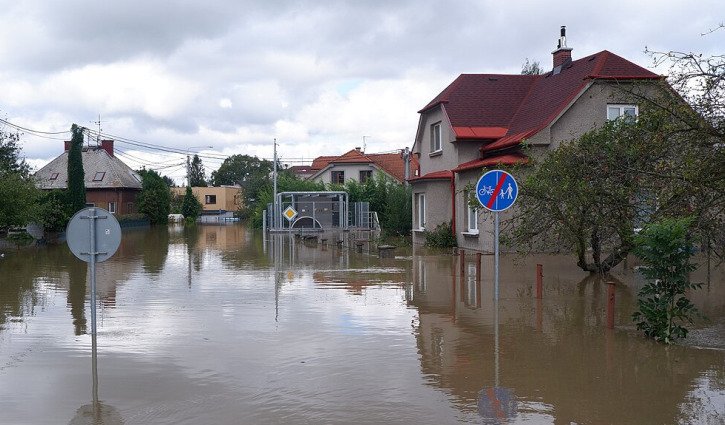 Floods devastate central Europe, death toll rises to eight