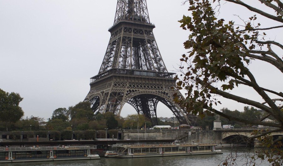 US, UK refuse to sign AI agreement at Paris summit