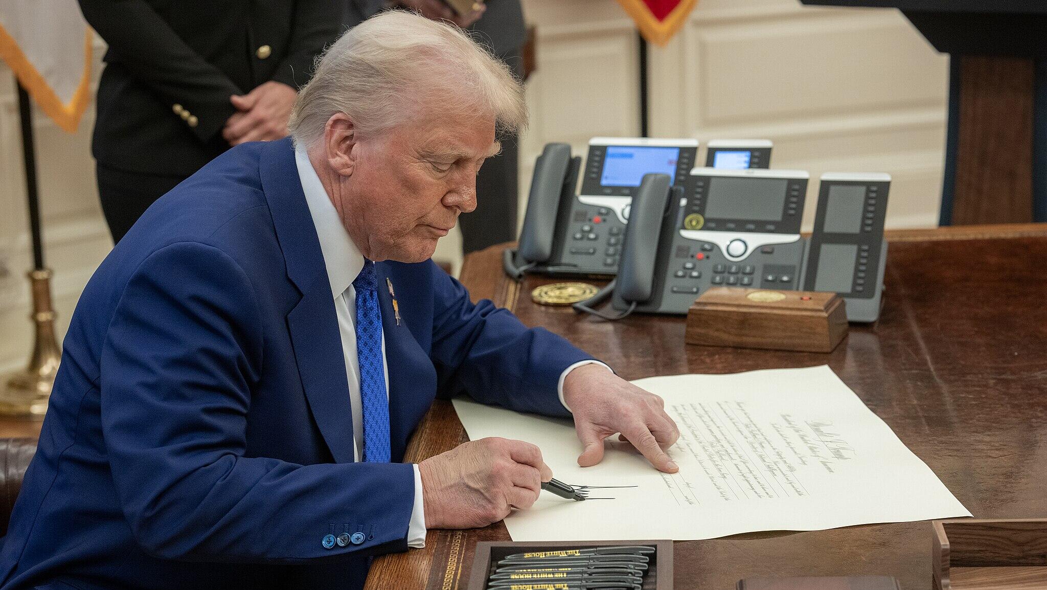 Memorandum: Trump signs new reciprocal tariffs plan