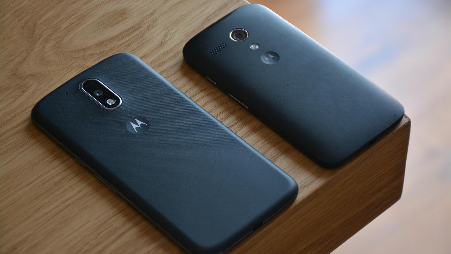 Earnings: Motorola rolls in record Q4 sales