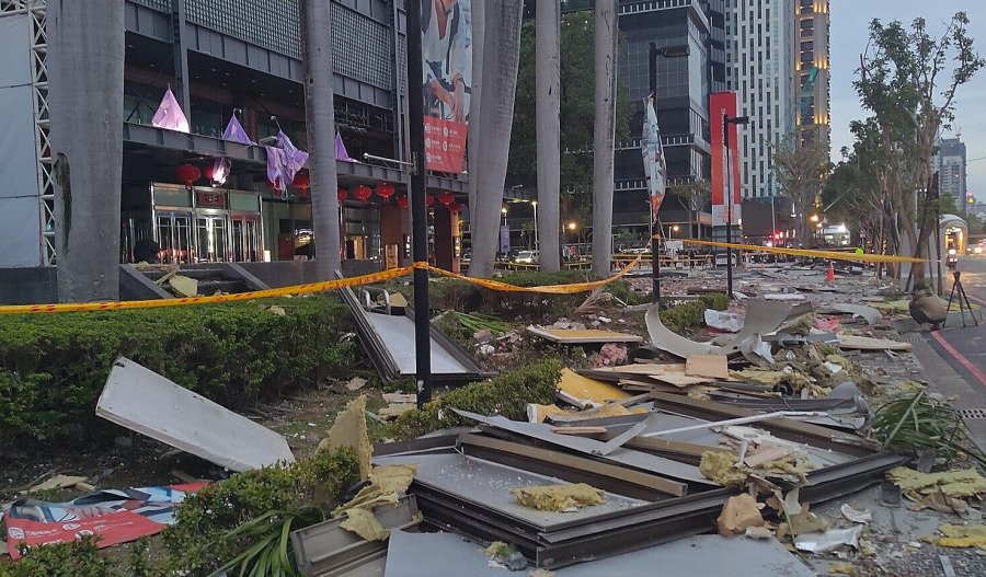 Four die in suspected gas explosion in Taiwan