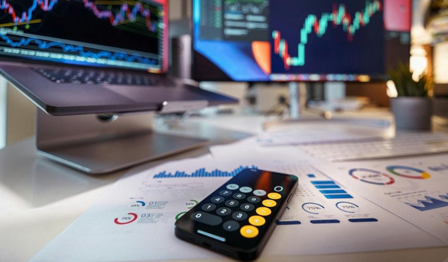 Earnings season blog: Qantas, Nvidia, Salesforce, Coles